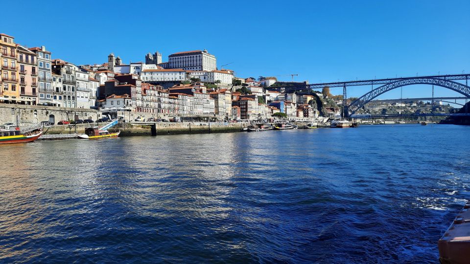 Porto City Tour Full Day: River Cruise, Wine Cellars & Lunch - Visit to Porto Wine Cellars