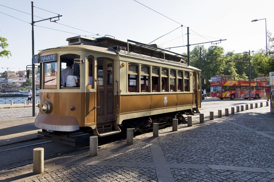 Porto City Tour With Lunch, River Cruise & Port Tasting - Savor a Traditional Local Lunch