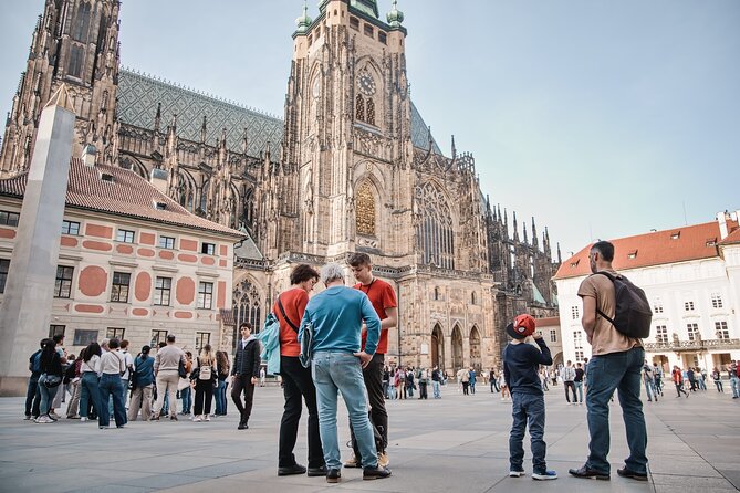 Prague Old Town, River Cruise and Prague Castle Sightseeing Tour Including Lunch - Included Features