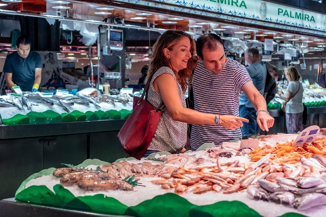 Private Barcelonas Favourite Markets Tour: 10 Tastings - Local Guide Experience