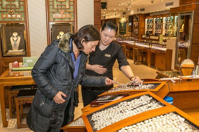 Private Beijing Markets Tour With Tea Tasting at Hongqiao Pearl Market - What to Expect During the Tour