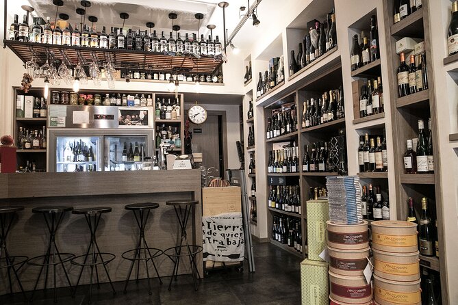 Private Campania Wine Tasting Experience in Napoli - Pairing With Traditional Foods