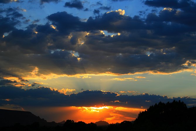 Private Colorado Plateau Jeep Tour From Sedona - Guide Expertise and Safety