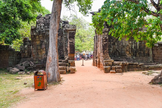 Private Full-Day Angkor Temple and Sunset Viewing With Lunch - Angkor Thom and Bayon