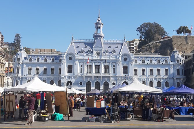 Private Full-Day Tour: Valparaiso, Viña Del Mar and Casas Del Bosque Vineyard - Inclusions and Amenities