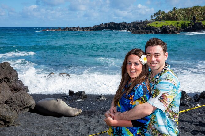 Private Full-Day Waterfall Beach and Jungle Tour of Maui - Transportation and Meeting Details