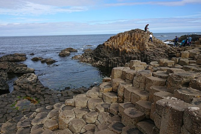 Private Giants Causeway and Antrim Coast Tour - Key Attractions