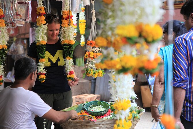 Private Mumbai Sightseeing Tour - Full Day - Pickup and Drop-off