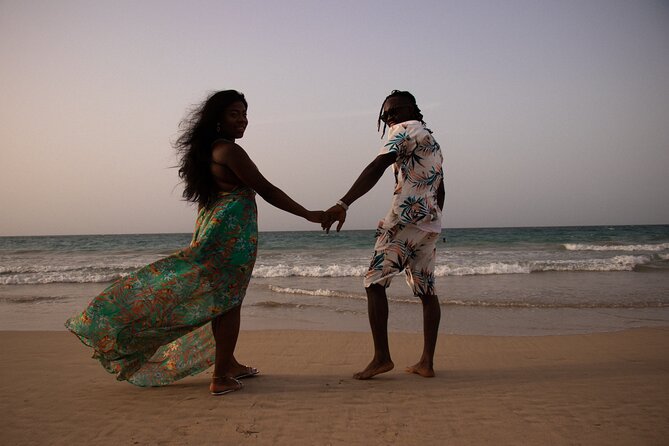 Private Romantic Beach Picnic at Sunset With Photos - Meeting Location Details