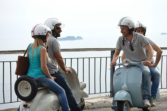 Private Sightseeing Tour in Naples by Vespa - Age and Health Requirements