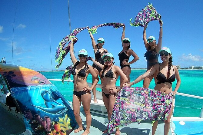 Private Sunset Catamaran Adventure Cruise With Open Bar - Amenities on Board