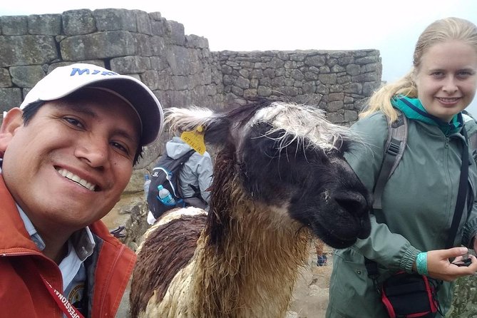 Private Tour Guide in Machupicchu From Aguas Calientes. - Health and Accessibility Considerations