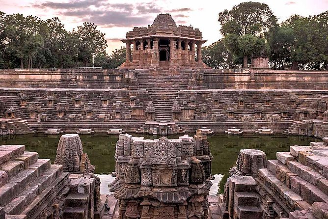 Private Tour of Step Well, Modhera Sun Temple & Patola Saree Weaving by Car - Rani Ki Vav