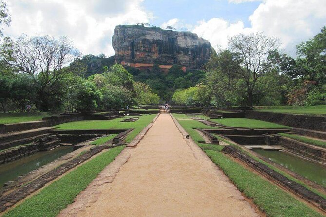 Private Tour to Dambulla and Sigiriya From Kandy in a A/C Car - Pickup and Meetup