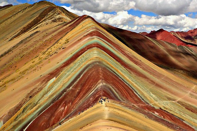 Private Tour to Rainbow Mountain Full Day From Cusco. - Detailed Itinerary Breakdown