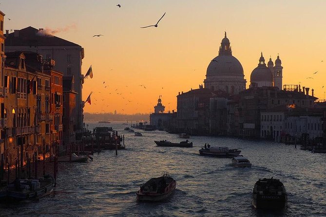 Private Tour: Venice Grand Canal Evening Boat Tour - Highlights of the Experience