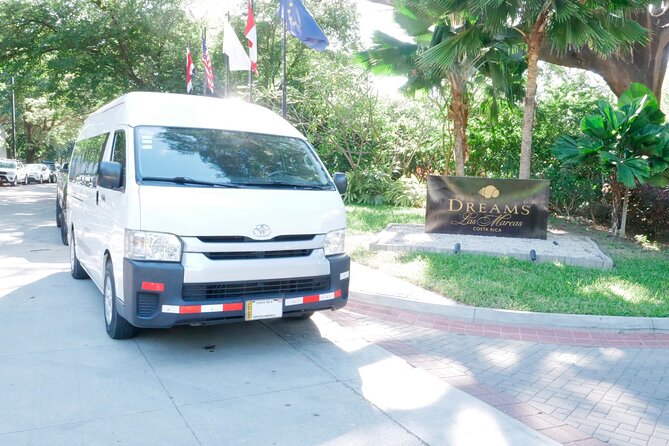Private Transfer From Liberia Airport to Dreams Las Mareas - Transportation Experience
