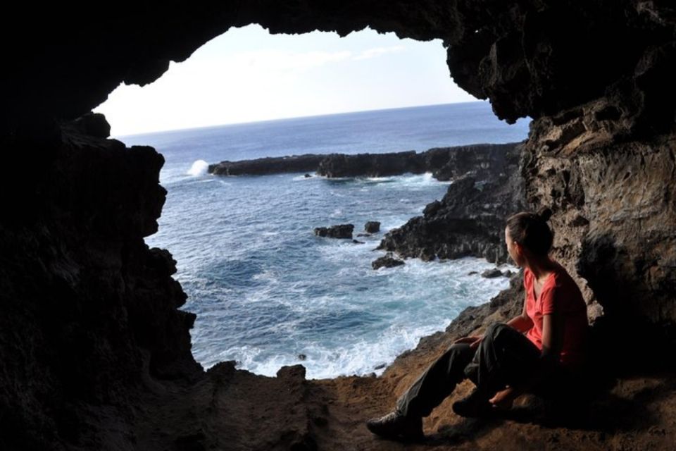 Private Trekking Tour: Easter Island Caves - Experience Highlights