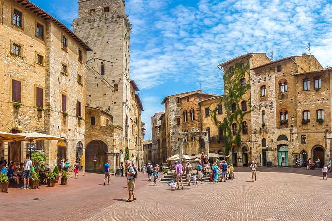 Private Tuscany Tour: Siena, Pisa and San Gimignano From Florence - Exploring Sienas Old Town