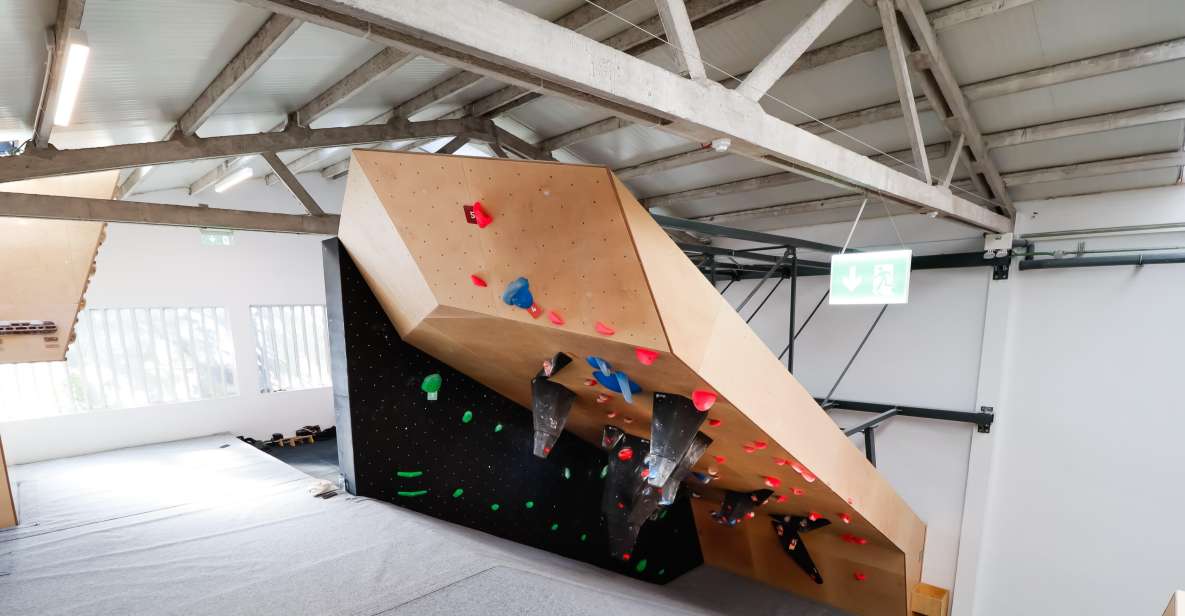 Proa Climbing Center: Indoor Climbing Gym Experience - Overview of the Climbing Experience