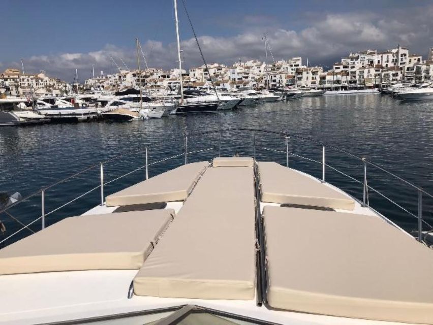 PUERTO BANUS: YACHT RENTAL FOR GROUP 2H - Experience and Itinerary