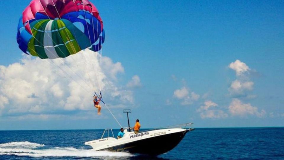 Punta Cana: Parasailing Experience With Hotel Pickup - Group Size