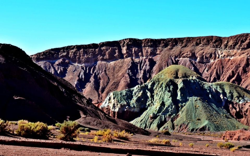 Rainbow Valley Tour + Petroglyphs (Yerbas Buenas) - Itinerary Details