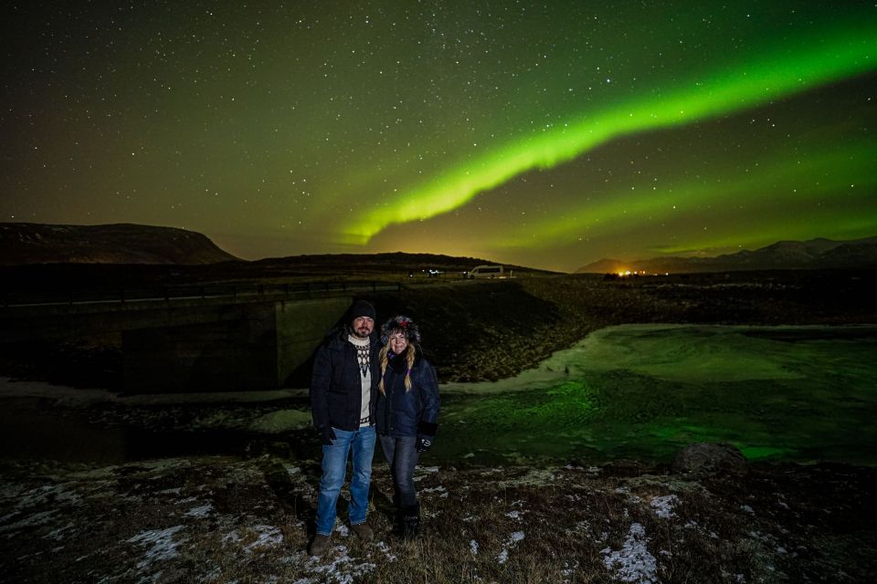 Reykjavik: Northern Lights Tour With Private Photographer - Experience the Northern Lights