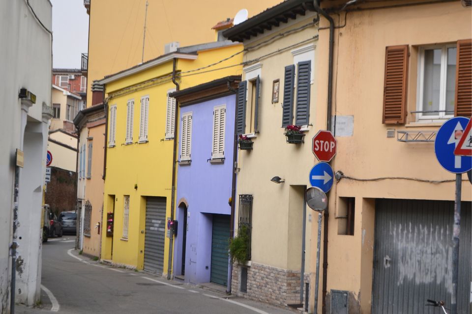 Rimini: First Discovery Walk and Reading Walking Tour - Key Attractions Explored