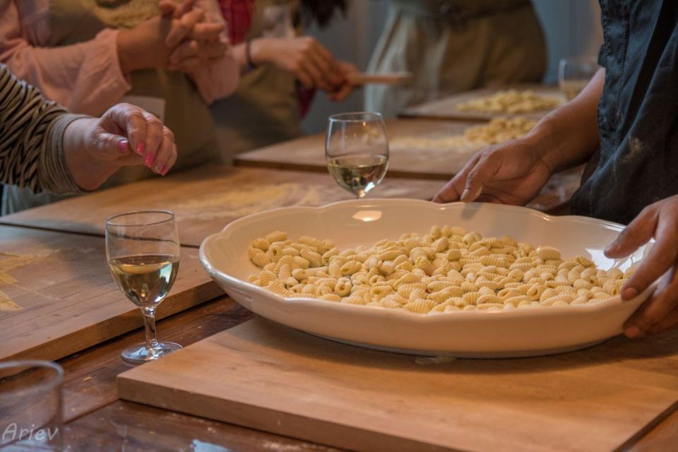 Rome: Cook With Us in Rome Cooking Class - Pasta Making Workshop