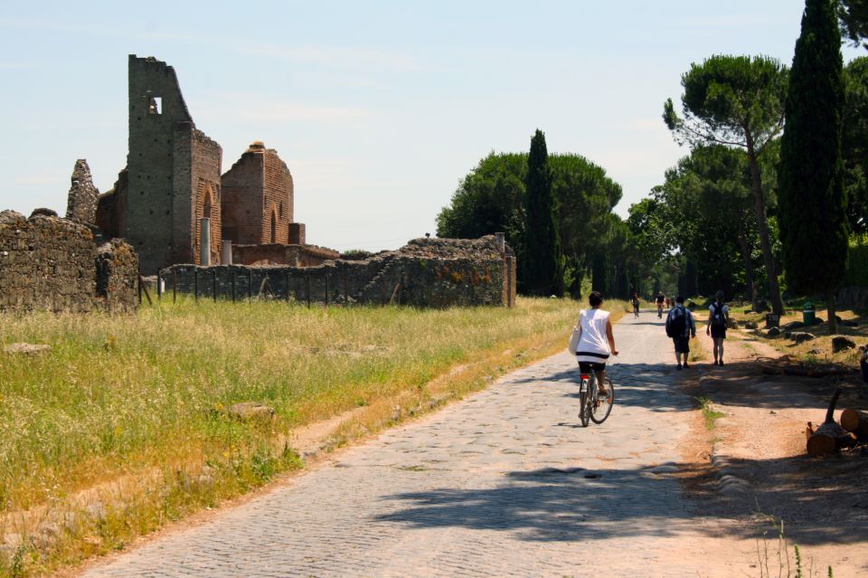 Rome:Appian Way E-Bike Tour With Catacombs, Aqueducts & Food - Experience the Appian Way