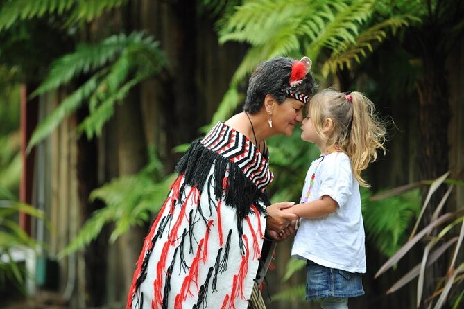 Rotorua Discovery Te Puia Tour - Highlights of Rotorua