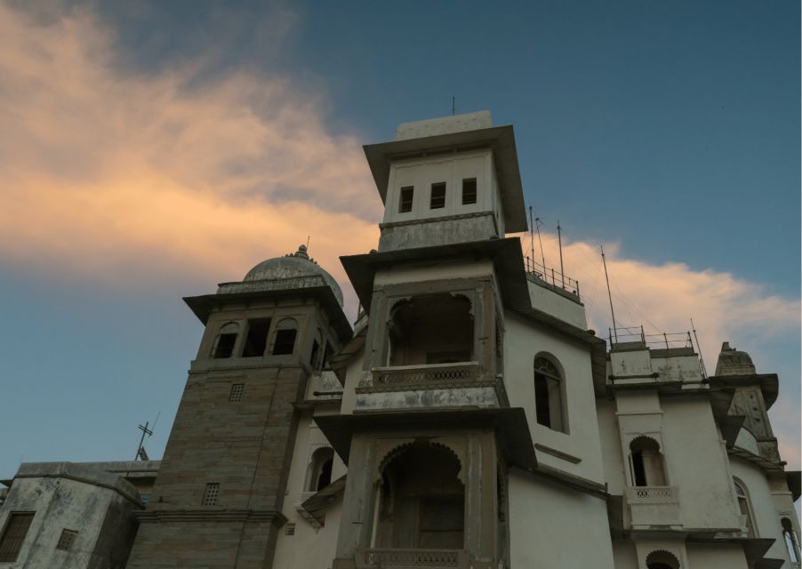 Royal Trails of Udaipur (Guided Half Day City Tour) - Itinerary Highlights