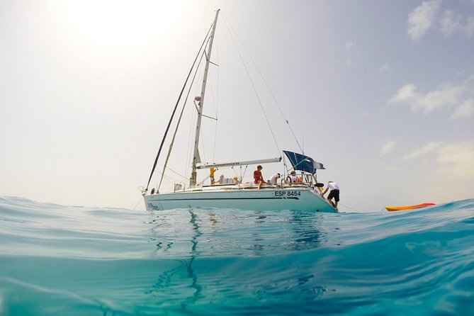 Sailing Tour Around the Lobos Island Natural Park / 4h - Activities Included