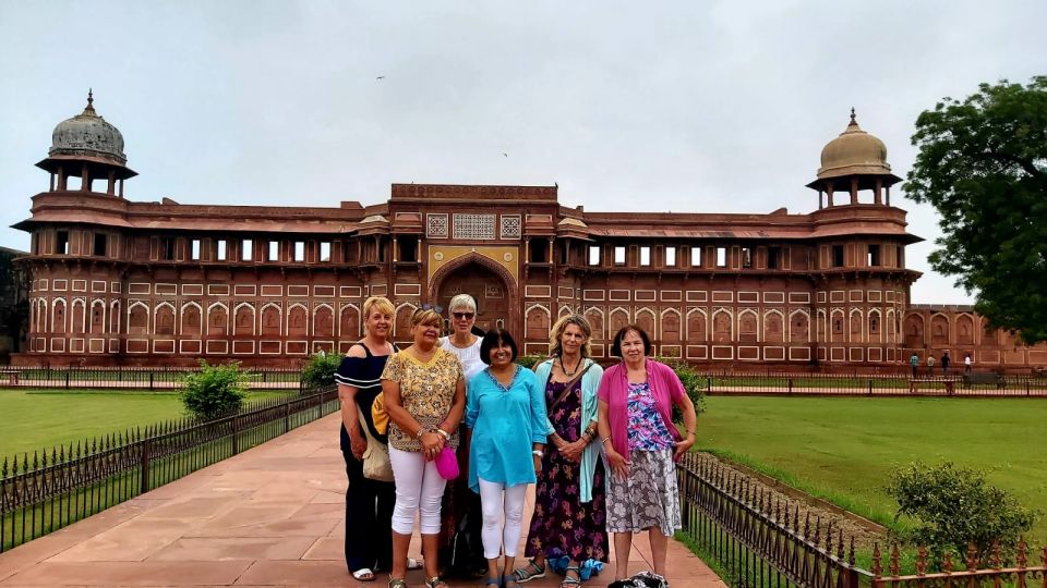 Same Day Agra Tour With Lunch & Walk in Heritage Village - Itinerary Highlights
