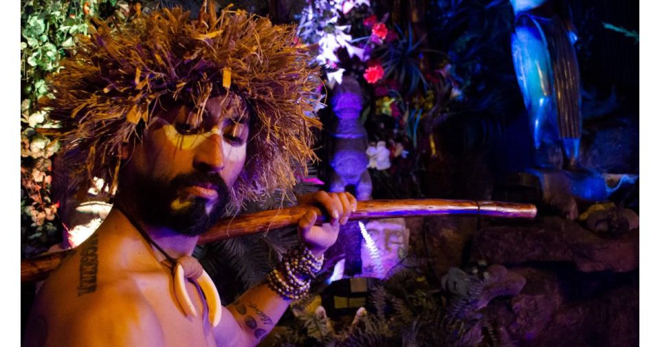 Santiago: Private Dinner and Show With Transfers - Booking Process