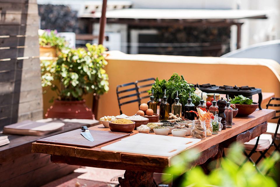 Santorini Cooking Class With Wine Tasting & Lunch - Experience Highlights