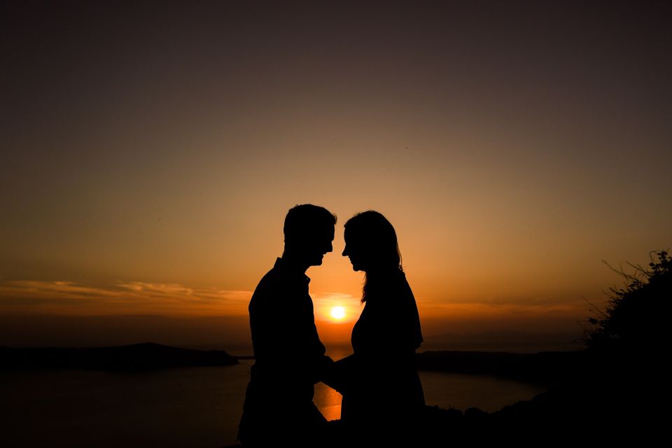 Santorini: Sunset Photo Shoot With a Personal Photographer - Pricing and Cancellation Policy