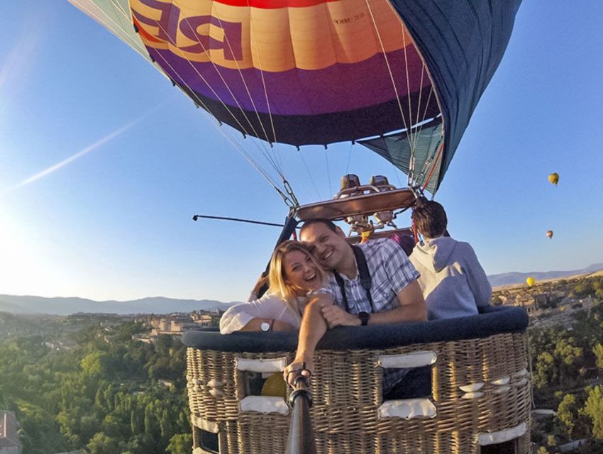 Segovia: Hot-Air Balloon Flight With Optional 3-Course Lunch - Languages and Cancellation Policy
