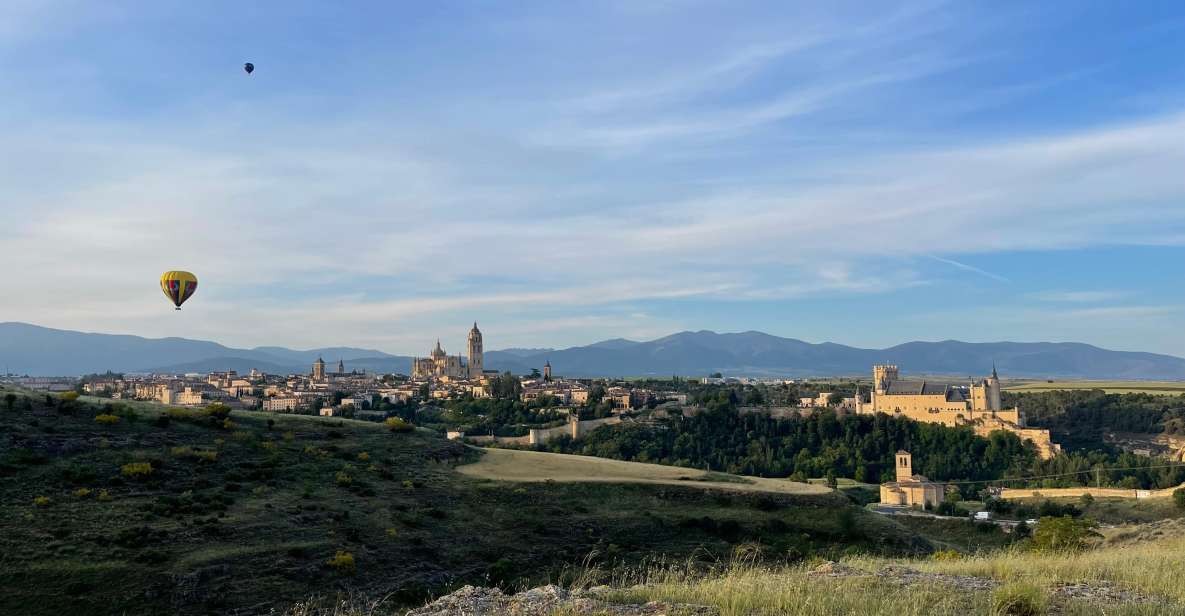 Segovia: Hot-Air Balloon Ride With Cava Toast & Picnic - Itinerary