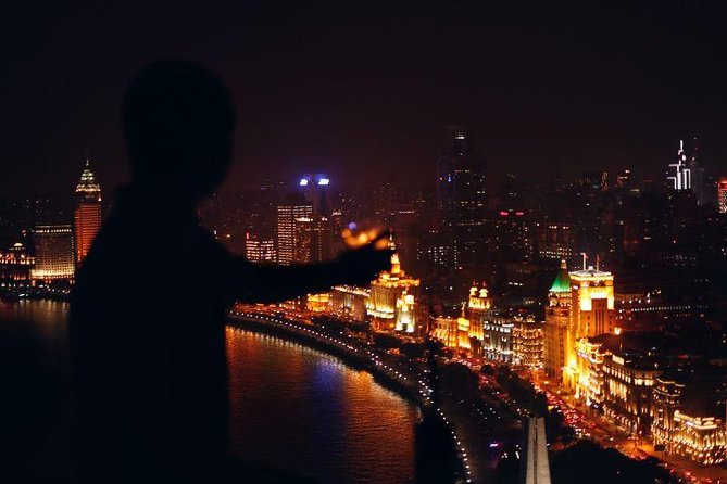 Shanghai Nightlife: Bars in The Bund and Old French Concession - Exploring The Bund Bars