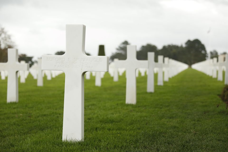 Shore Excursion Normandy Private Tour With a Licensed Guide - Itinerary Highlights