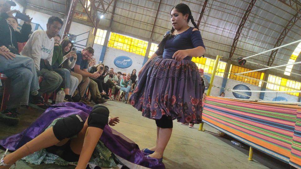 Show Cholitas Wrestling - Cultural Importance of Cholitas
