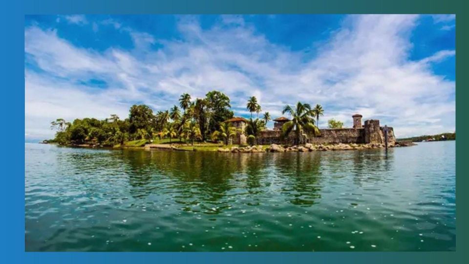 Shuttle Flores To Río Dulce - Travel Experience