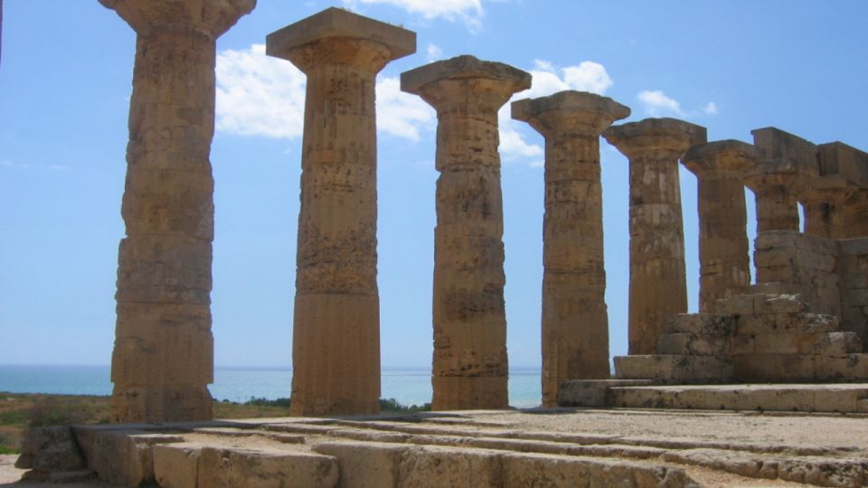 Sicily: Selinunte Park Skip-the-line Ticket + Shuttle - Shuttle Service Details