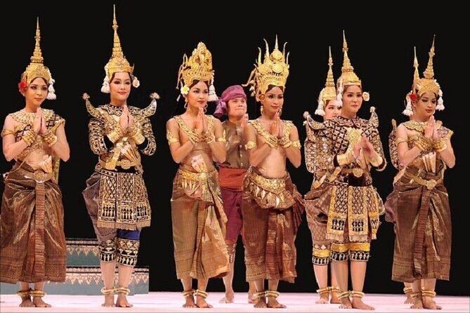 Siem Reap: Apsara Dance Show & Dinner With Tuk-Tuk Transfers - Dining Experience and Menu