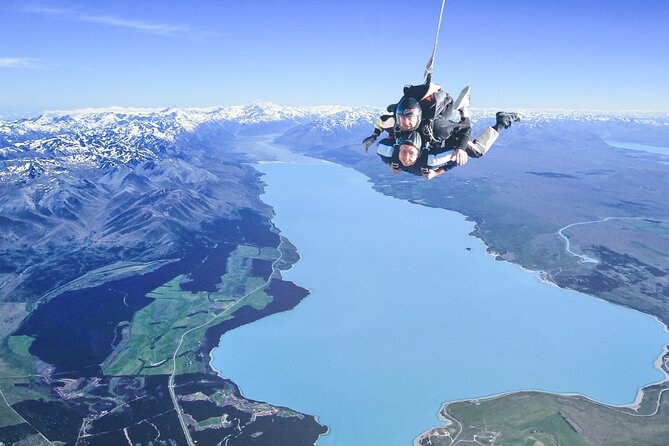 Skydive Mt. Cook - 60+ Seconds of Freefall From 15,000ft - Location and Meeting Details