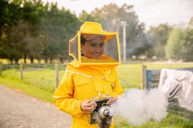 Small-Group Beekeeping Experience in Tauherenikau - Tour Inclusions and Equipment