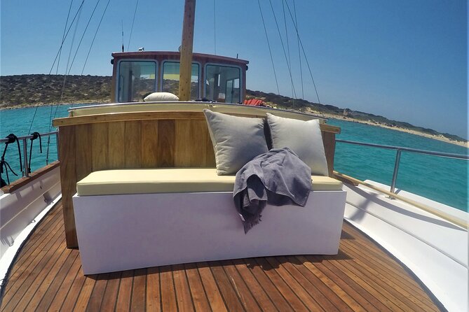 Small Group Cruise Around Antiparos & Despotiko With Lunch - Meeting and Pickup Details