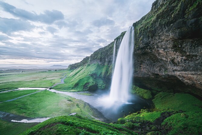 South Coast Tour With Glacier Walk & Dinner at the Viking House - Included Features